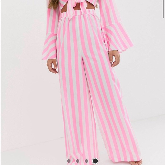 Tie Front Beach Set - Picture 4 of 5